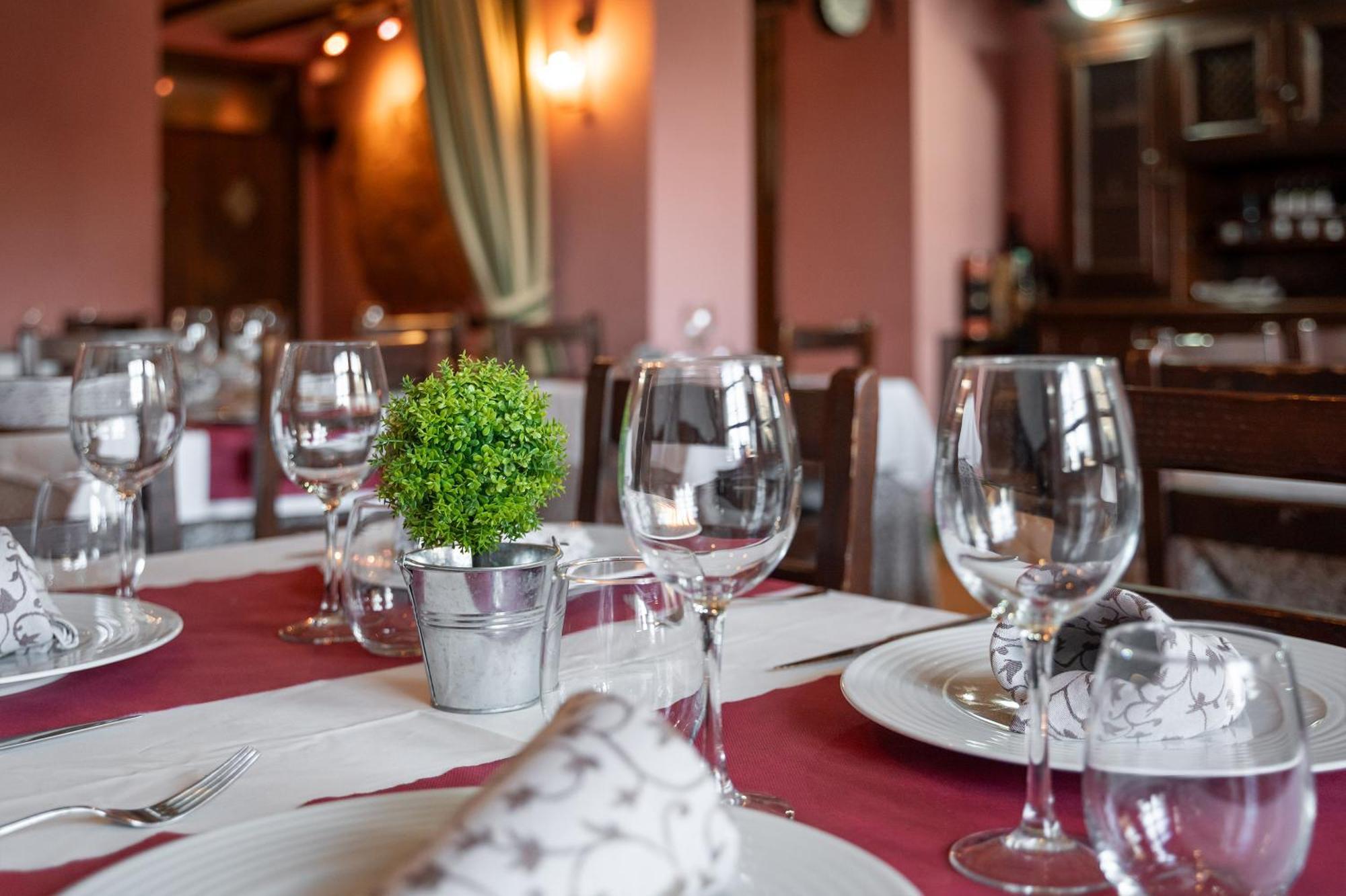 Hotel - Restaurante Prado Del Navazo Albarracín Exteriör bild